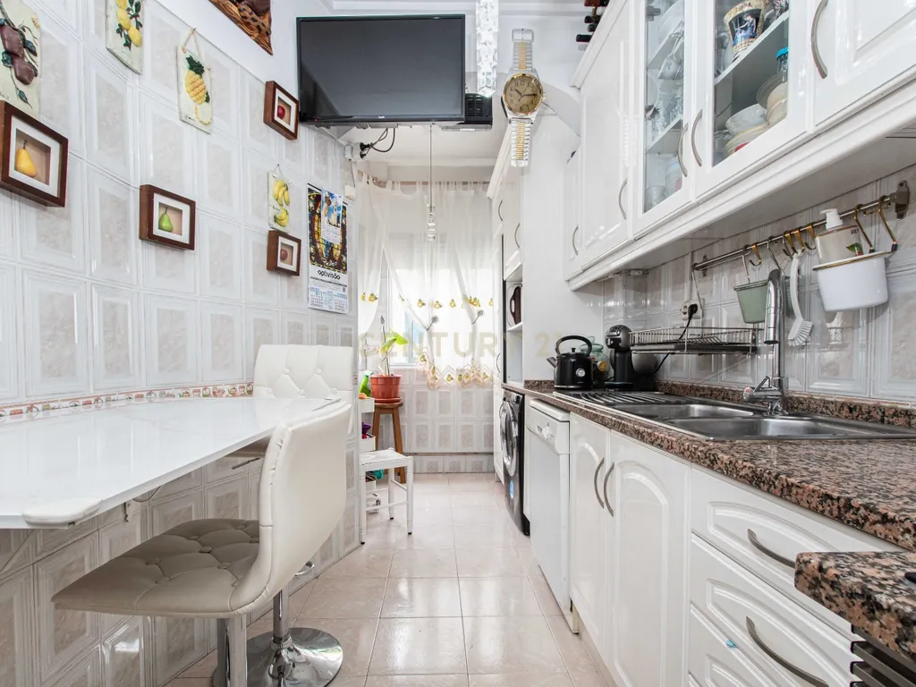 Apartamento T3 Odivelas - Metro - Image 8