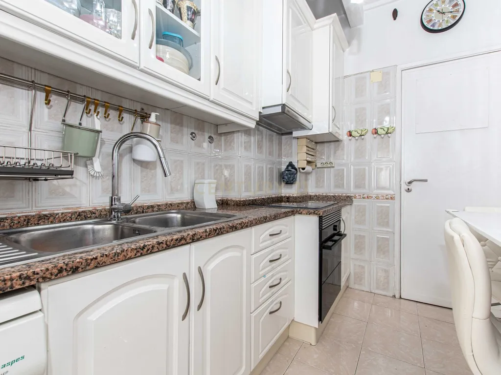 Apartamento T3 Odivelas - Metro - Image 11
