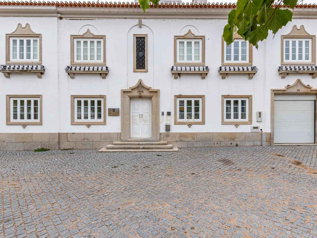 Casa de Assumar T7 para Turismo Rural - Image 1