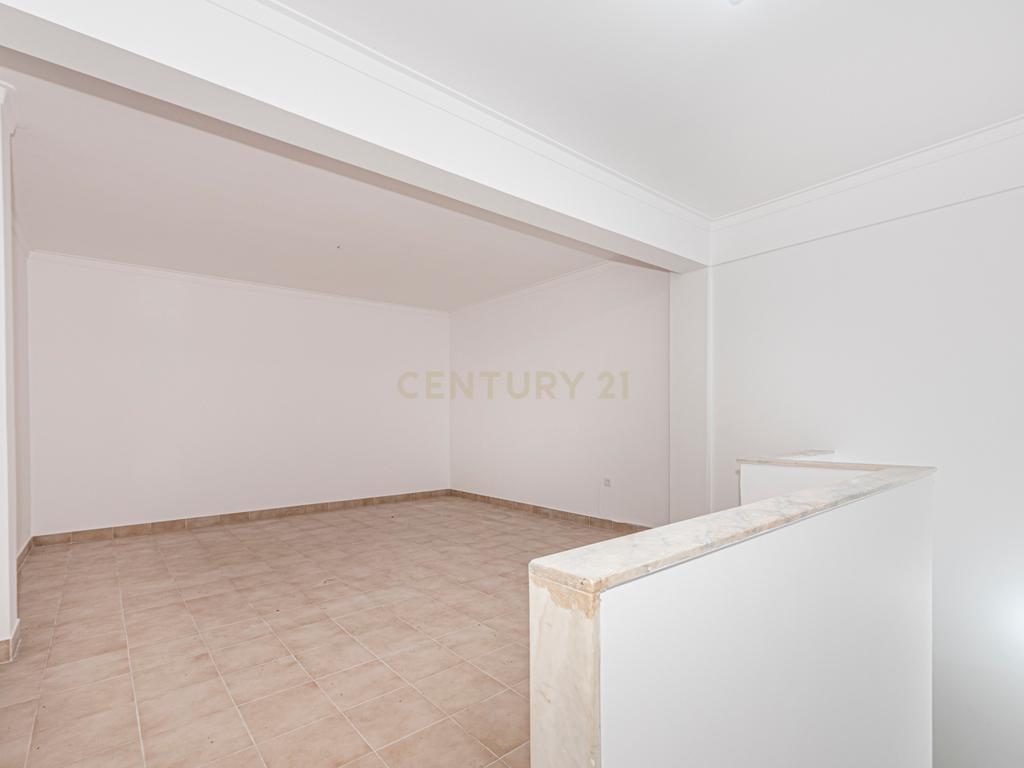 SUSPENSO Loja/Espaço Comercial/Escritório com 112 m2 na Quinta da Samaritana, em Belas, Queluz - Image 10
