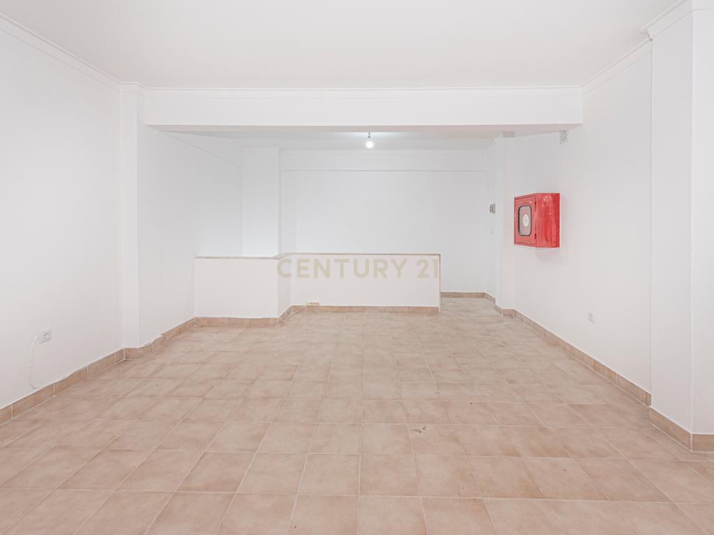 SUSPENSO Loja/Espaço Comercial/Escritório com 112 m2 na Quinta da Samaritana, em Belas, Queluz - Image 11