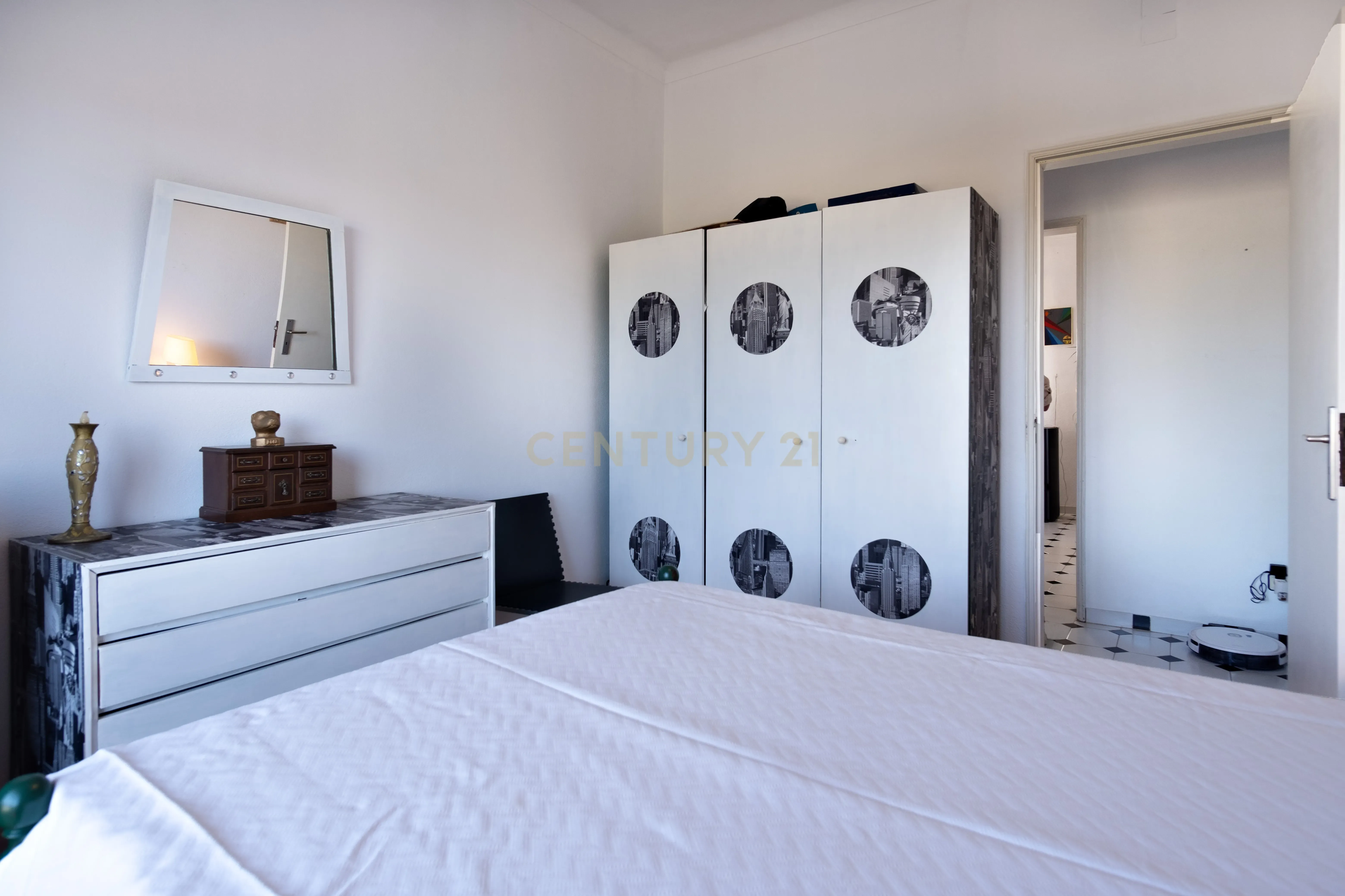 Casa Isolada em Algoz com 7 Quartos e 5 WC - Image 17