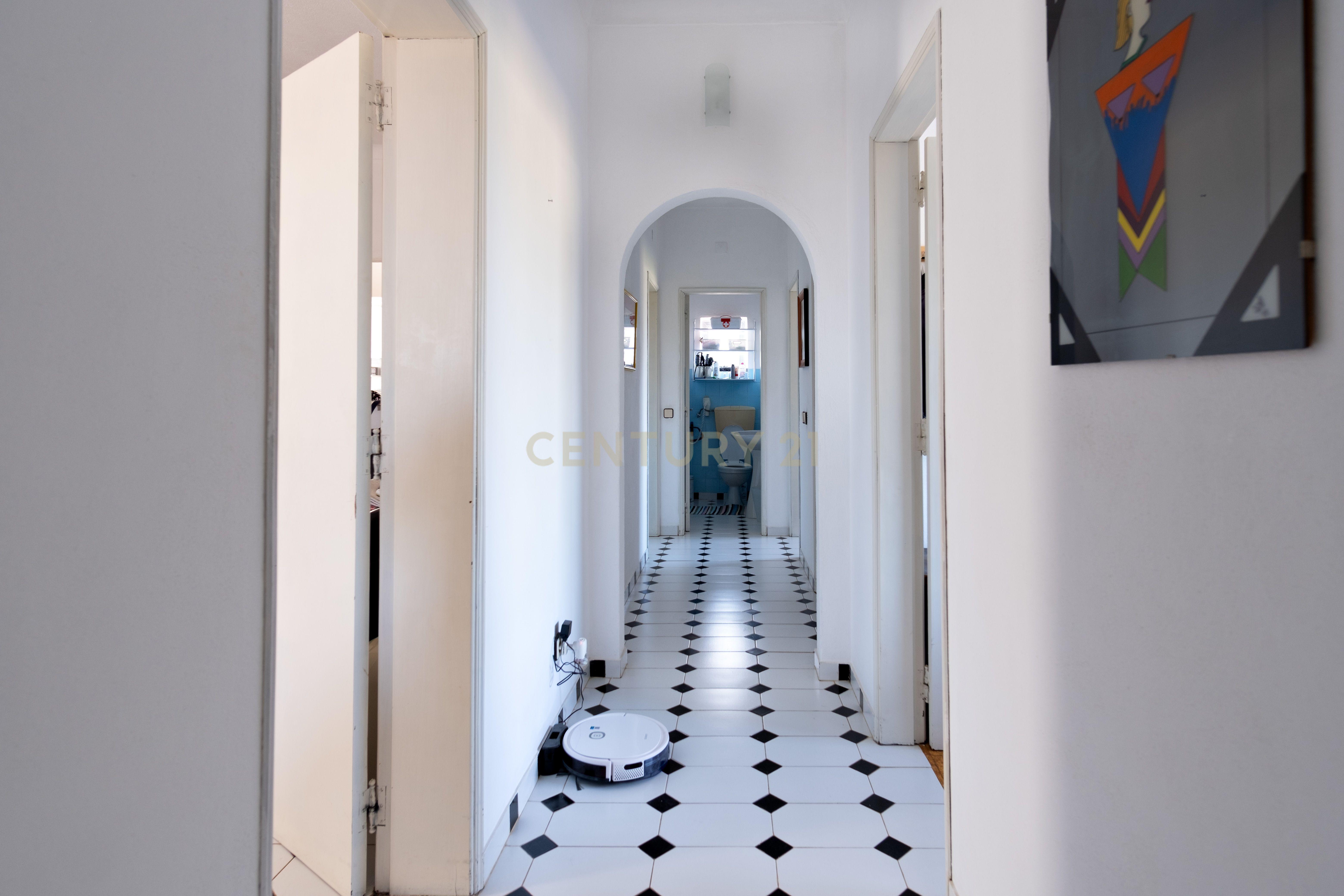 Casa Isolada em Algoz com 7 Quartos e 5 WC - Image 21