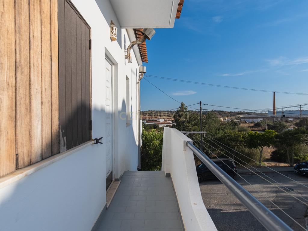 Casa Isolada em Algoz com 7 Quartos e 5 WC - Image 22