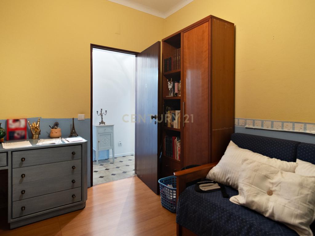 Casa Isolada em Algoz com 7 Quartos e 5 WC - Image 34