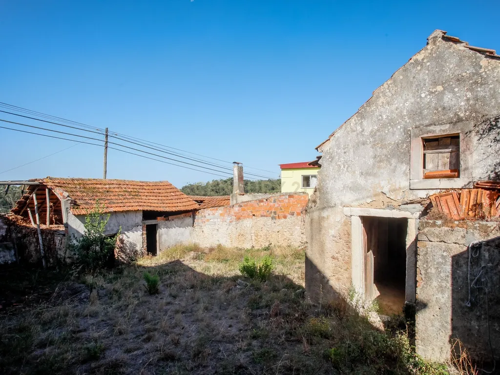 Casa para reabilitar em Cumeira de Santa Catarina, Caldas da Rainha - Image 14