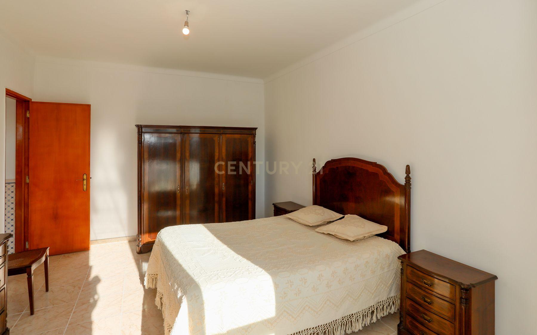 Apartamento T3 em prédio com elevador - Image 34