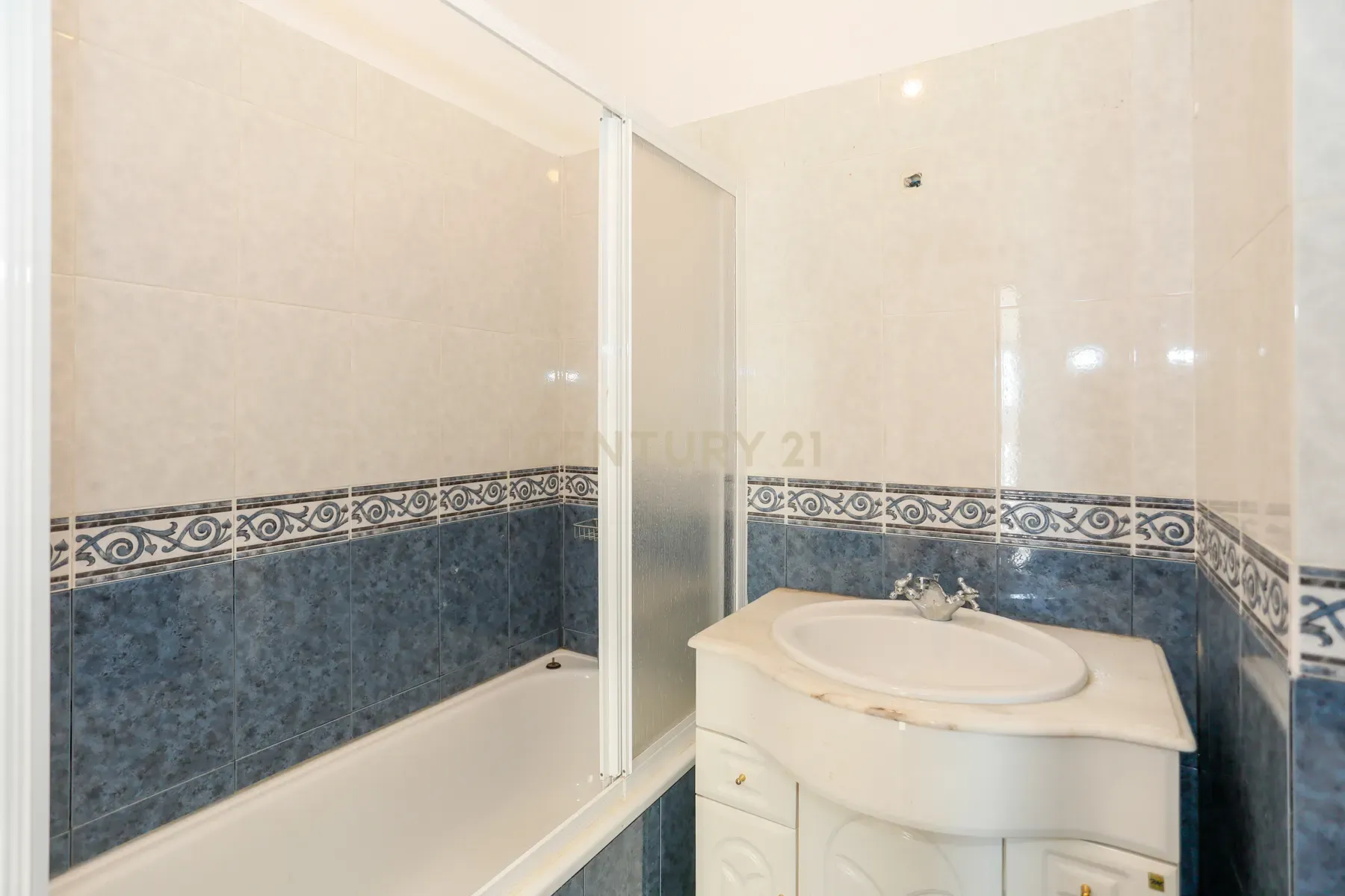 Apartamento T3 em prédio com elevador - Image 30