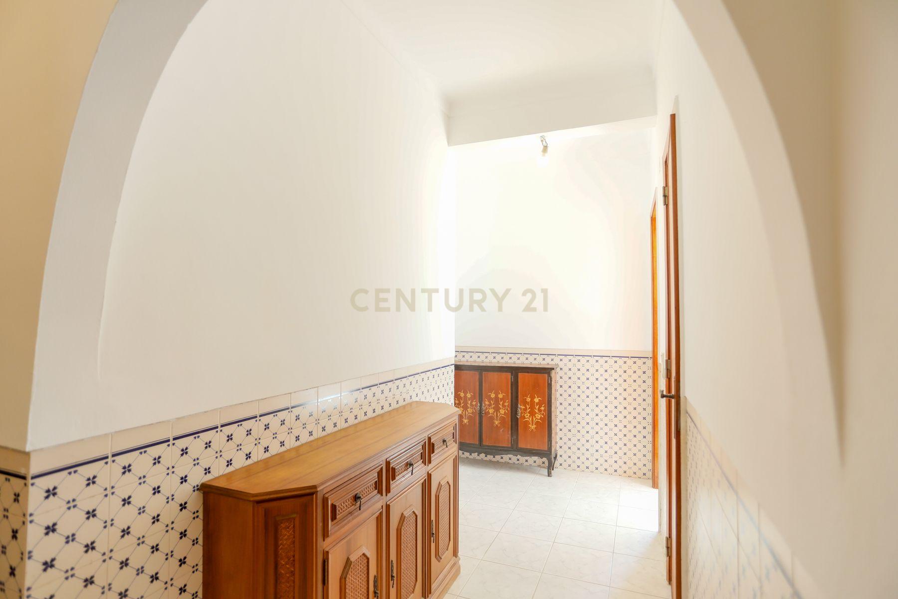 Apartamento T3 em prédio com elevador - Image 20