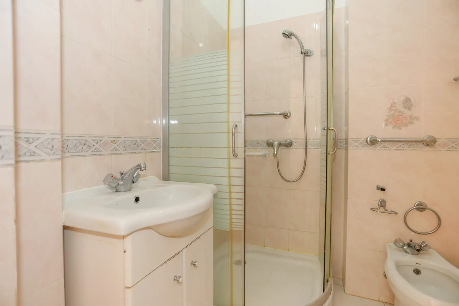 Apartamento T3 em prédio com elevador - Image 22