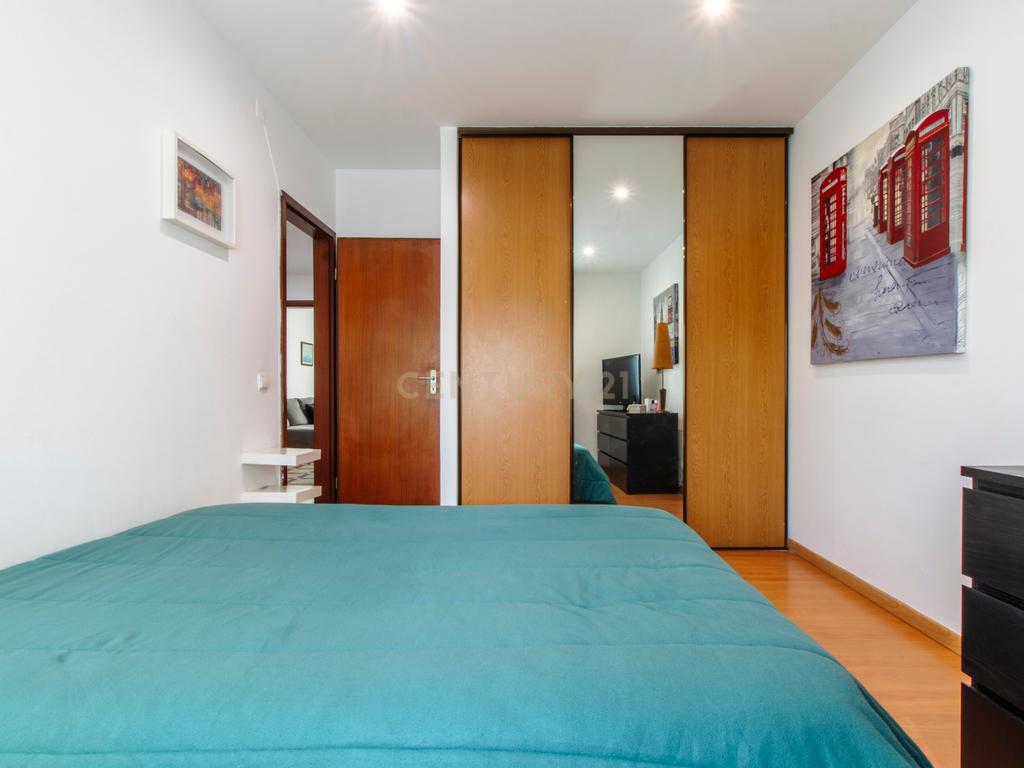 Apartamento T3 com garagem no Feijó - Image 4