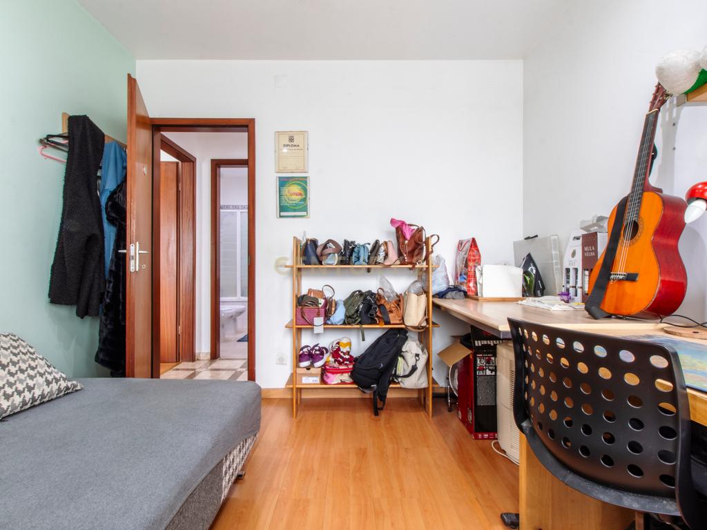 Apartamento T3 com garagem no Feijó - Image 9