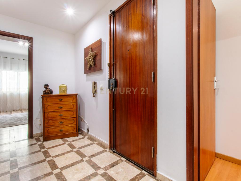 Apartamento T3 com garagem no Feijó - Image 19
