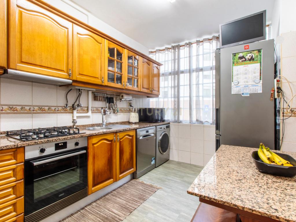 Apartamento T3 com garagem no Feijó - Image 10
