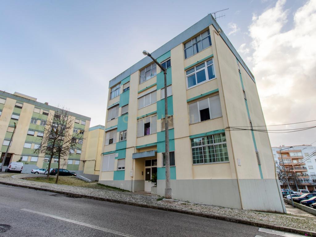 Apartamento T3 com garagem no Feijó - Image 35