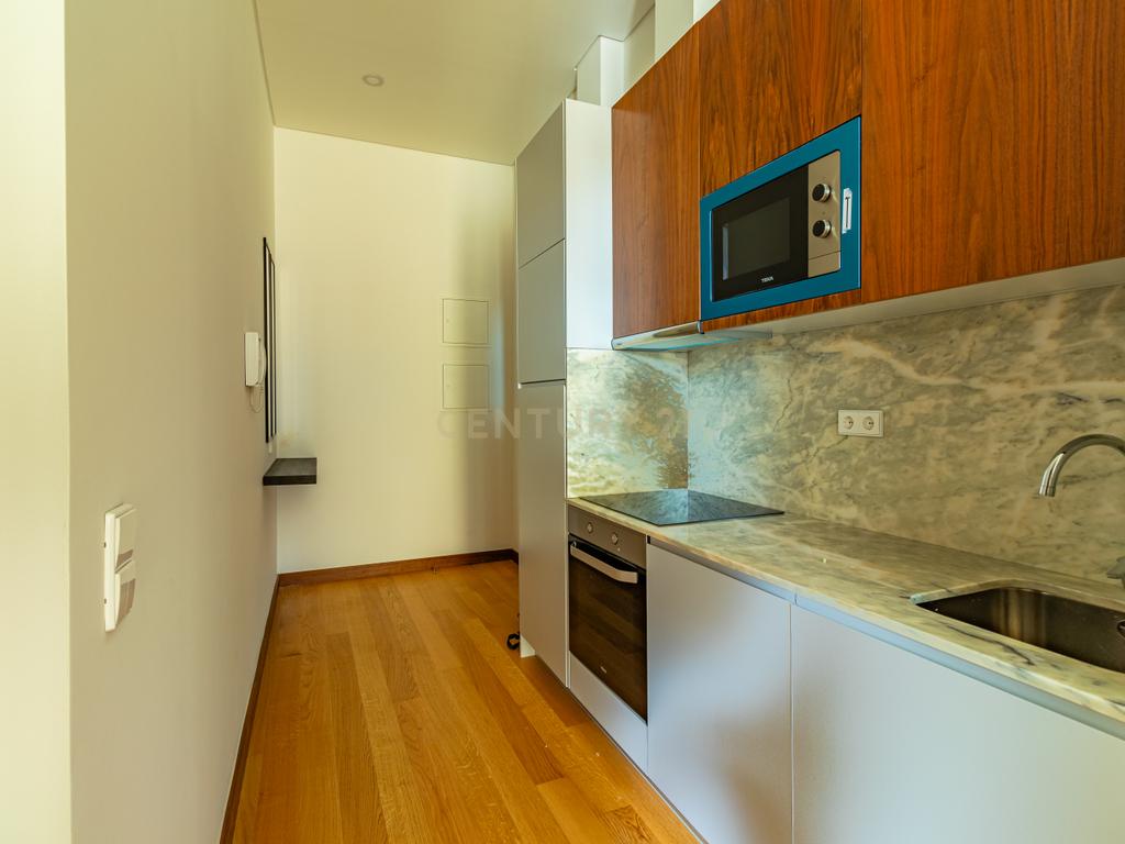 Apartamento T1 c/ Varanda no Centro do Porto - Image 17