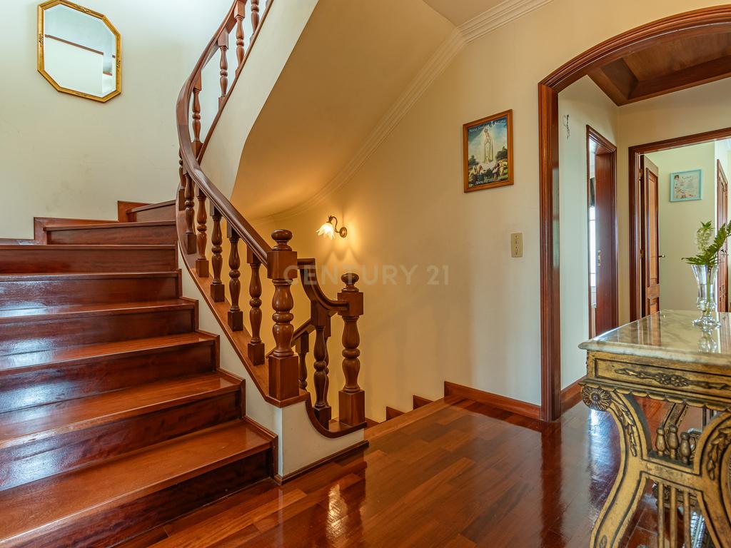 Moradia T4 Exclusiva em Vila Nova de Gaia - Image 11