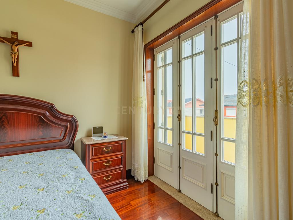 Moradia T4 Exclusiva em Vila Nova de Gaia - Image 18