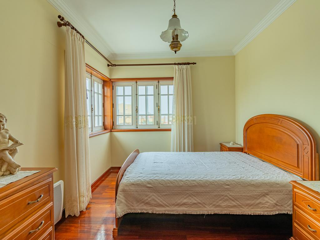 Moradia T4 Exclusiva em Vila Nova de Gaia - Image 25