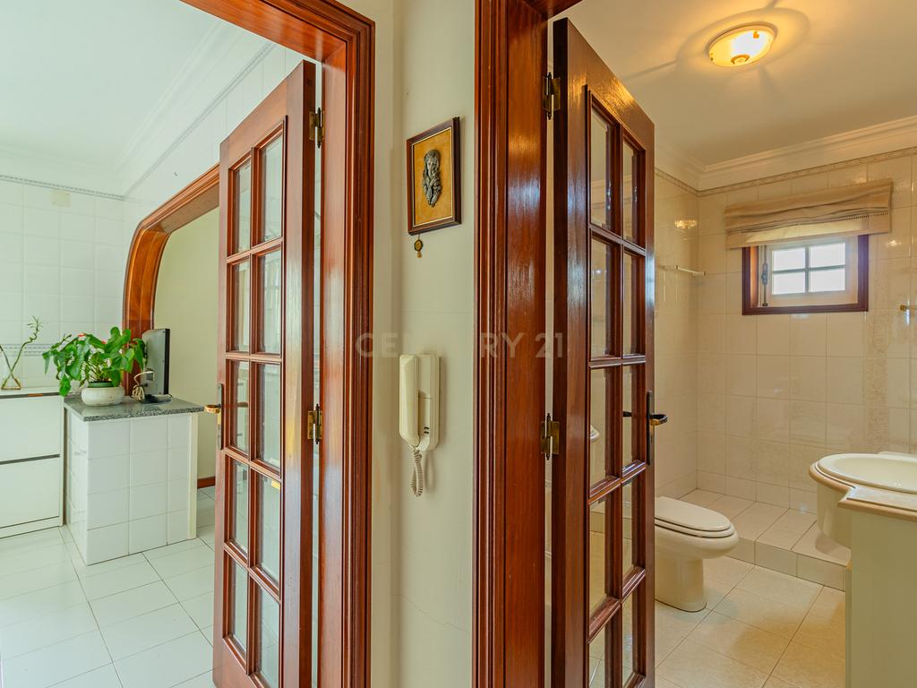 Moradia T4 Exclusiva em Vila Nova de Gaia - Image 35