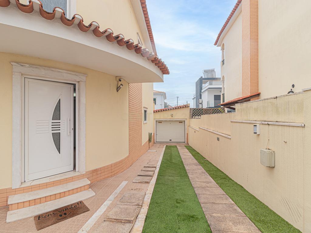 Moradia T4 em Santa Iria de Azoia, Loures - Image 32