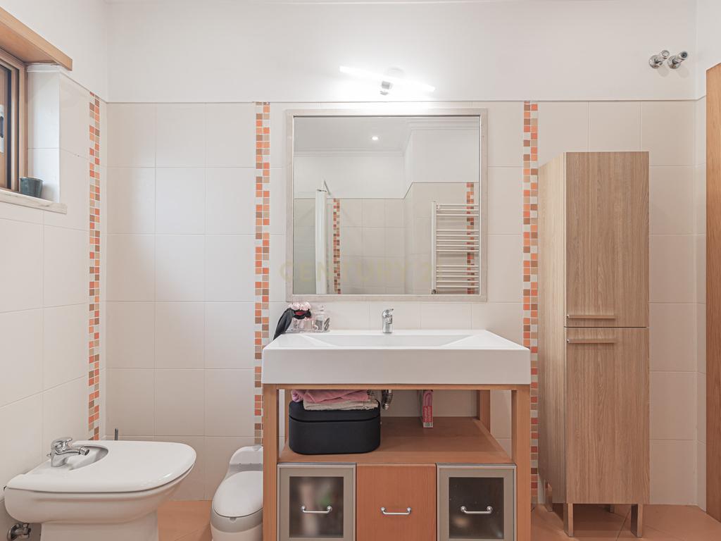 Moradia T4 em Santa Iria de Azoia, Loures - Image 28