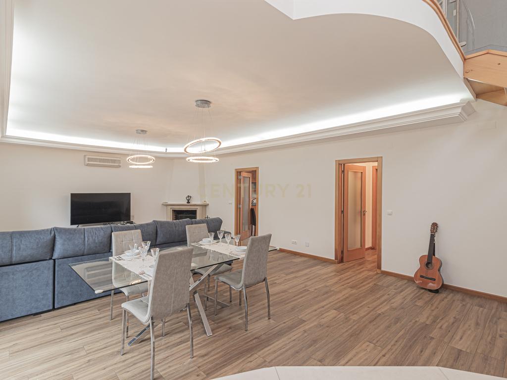 Moradia T4 em Santa Iria de Azoia, Loures - Image 7