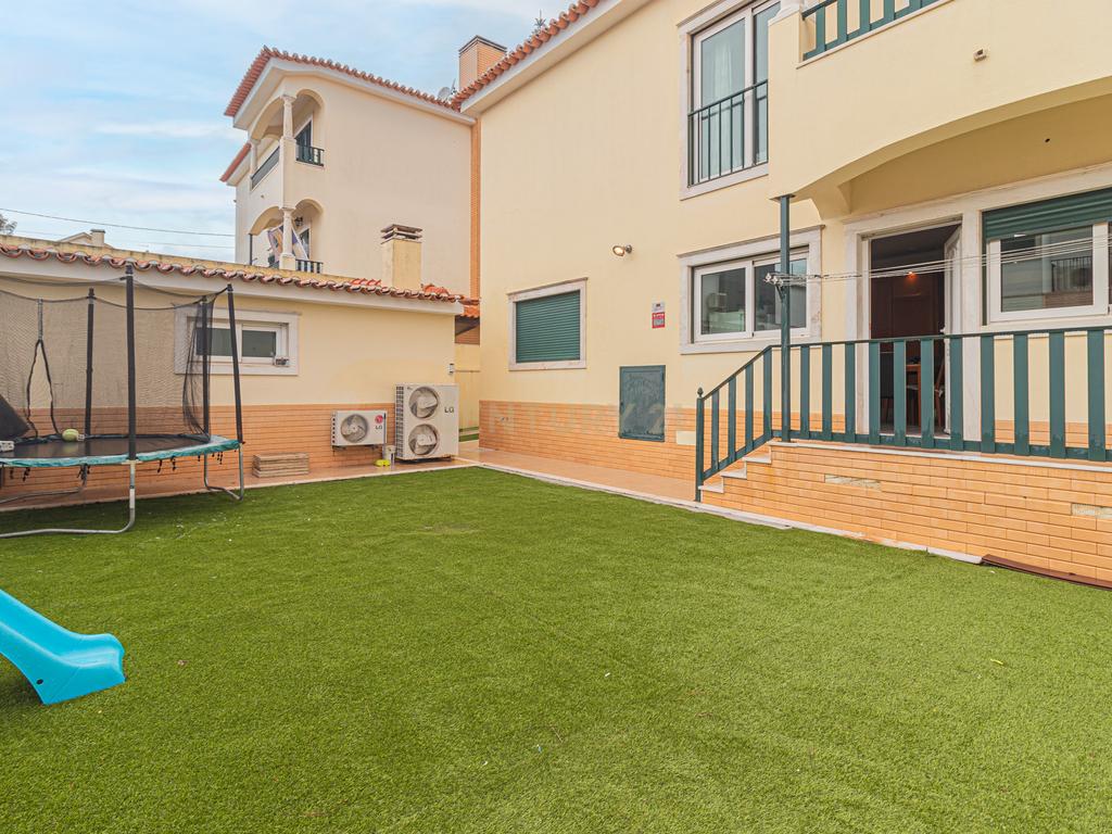 Moradia T4 em Santa Iria de Azoia, Loures - Image 42
