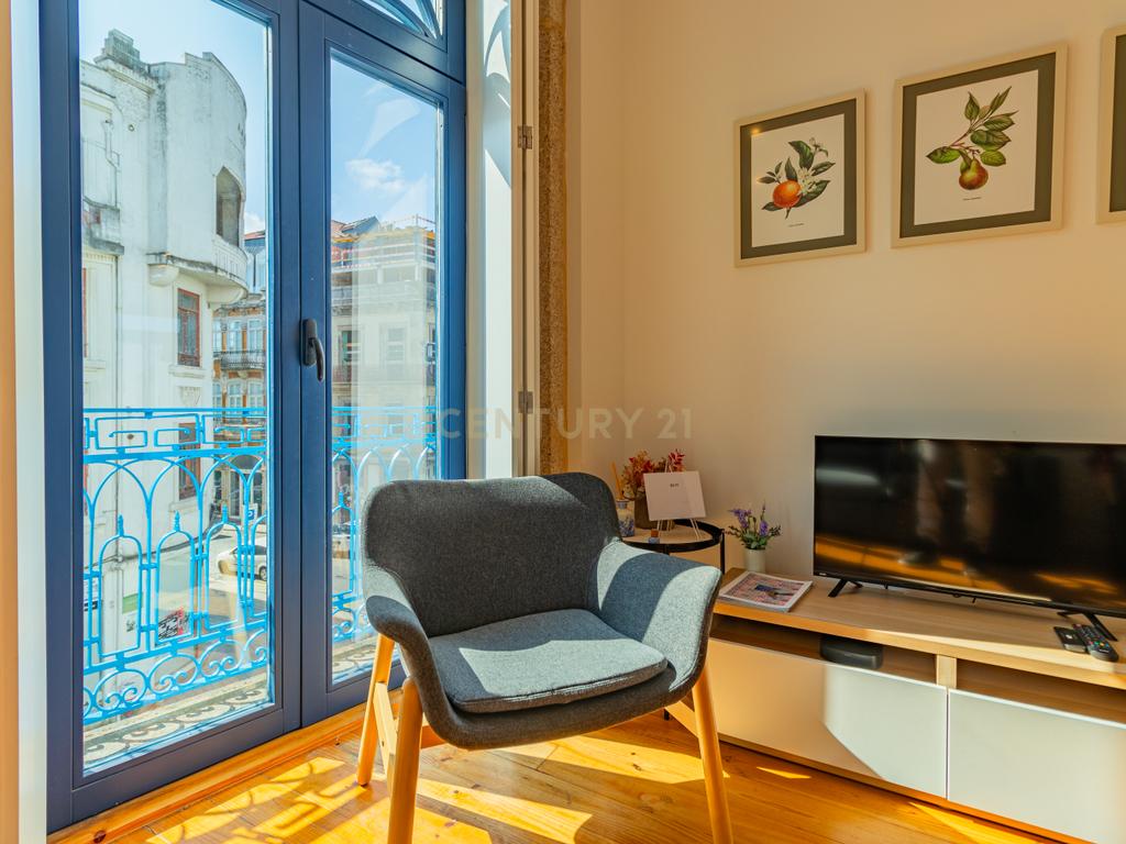 Apartamento T1 no Coração do Porto - Image 16