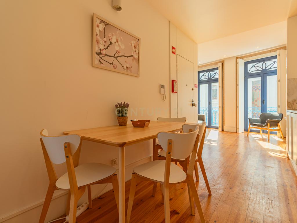 Apartamento T1 no Coração do Porto - Image 10
