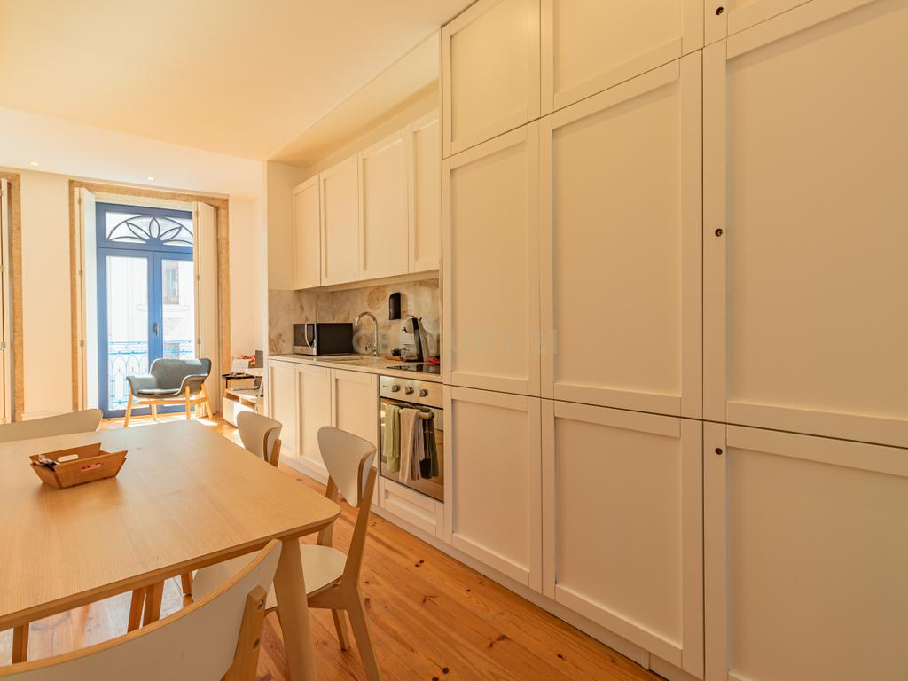 Apartamento T1 no Coração do Porto - Image 13