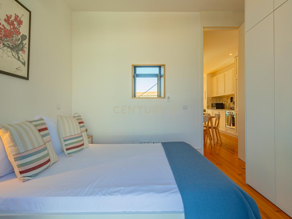 Apartamento T1 no Coração do Porto - Image 20