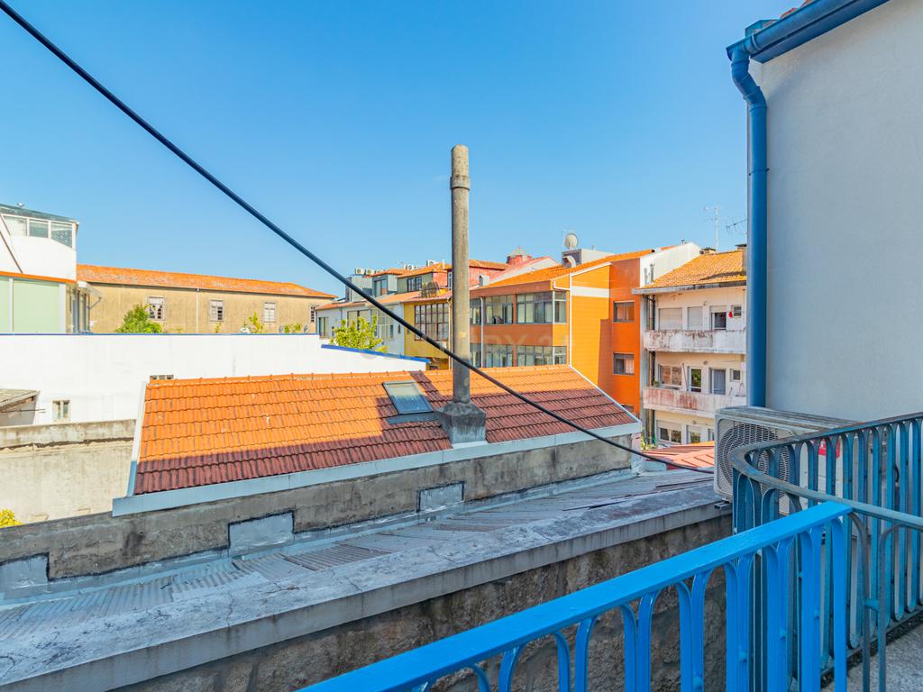 Apartamento T1 no Coração do Porto - Image 21