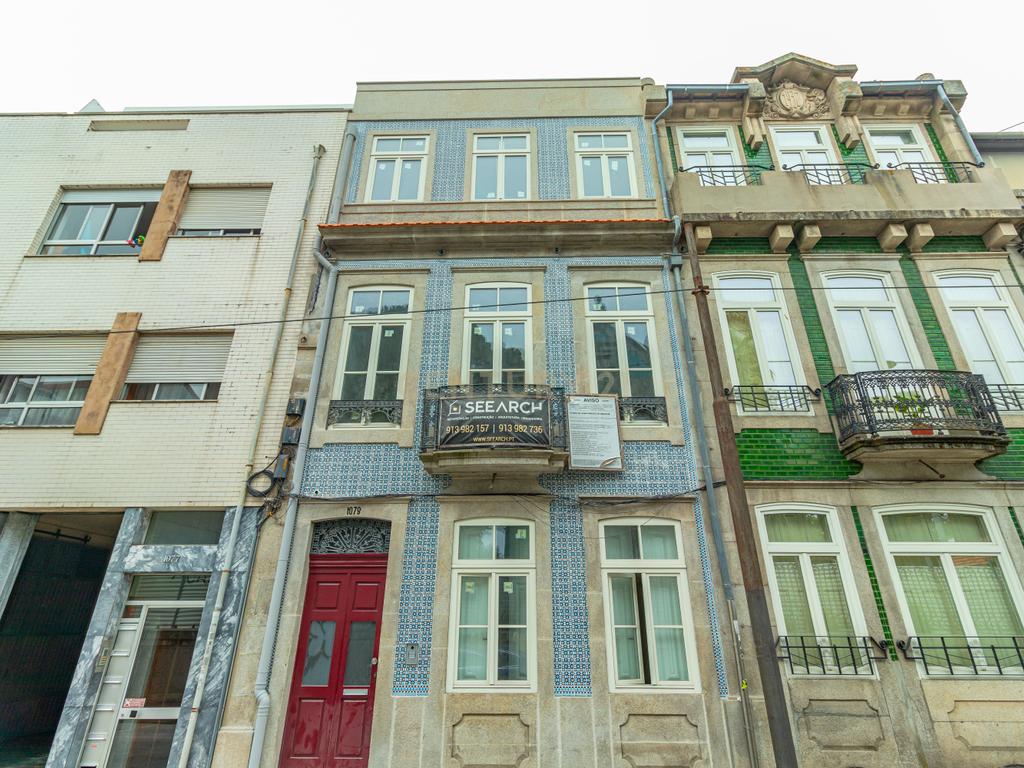 Apartamento T2 com Varanda  | Bonjardim | Porto - Image 18