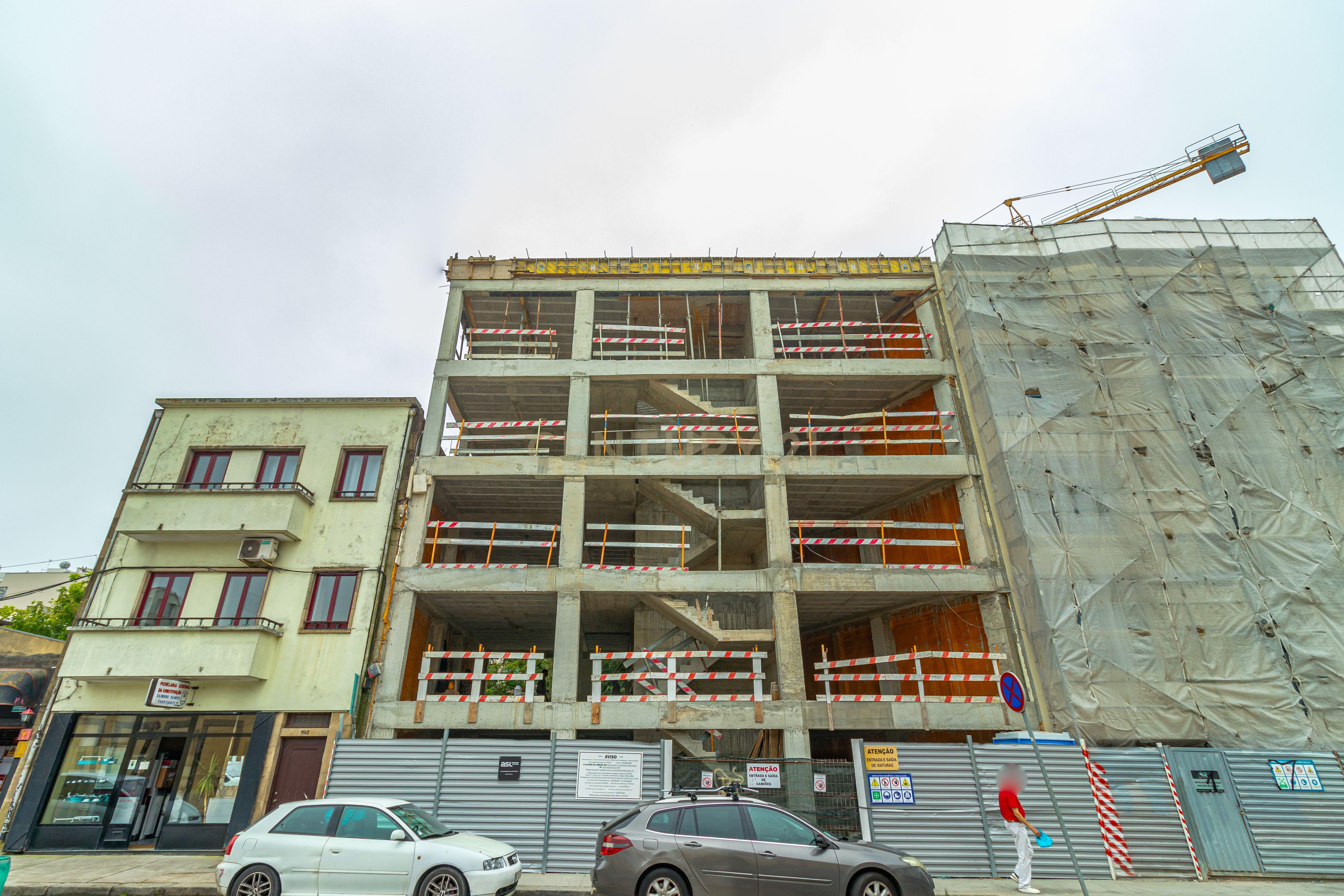 Apartamento T1 c/ Varanda | Constituição - Image 6