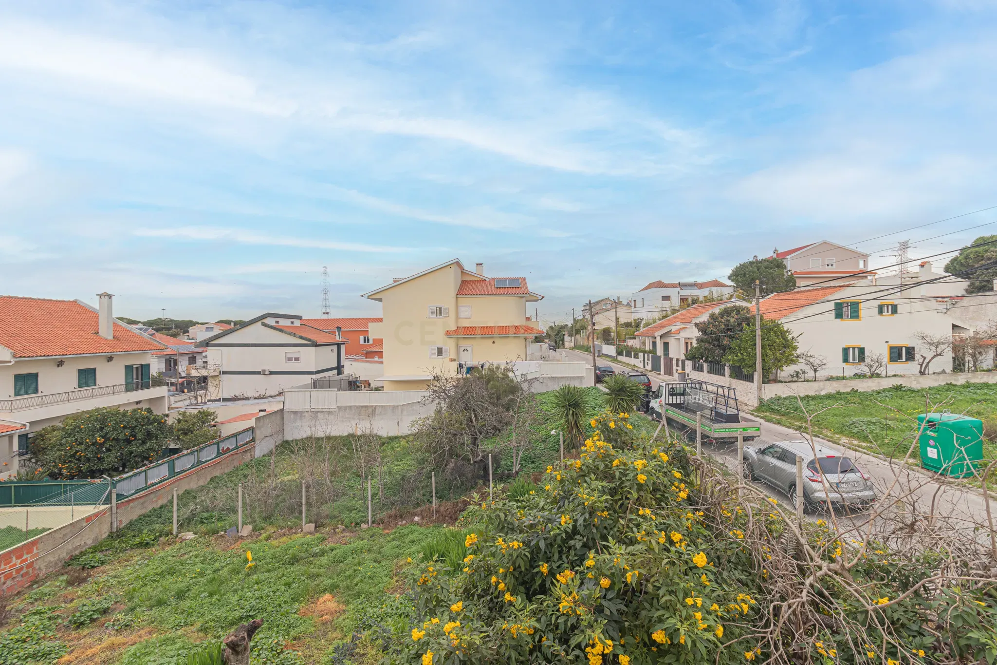 Moradia T4 Isolada, com garagem - Rua Qta da Saudade Charneca de Caparica - Image 37