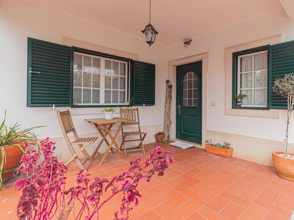 Casa Isolada em Sampaio-Sesimbra, Setúbal com Piscina e Vista Panorâmica - Image 7