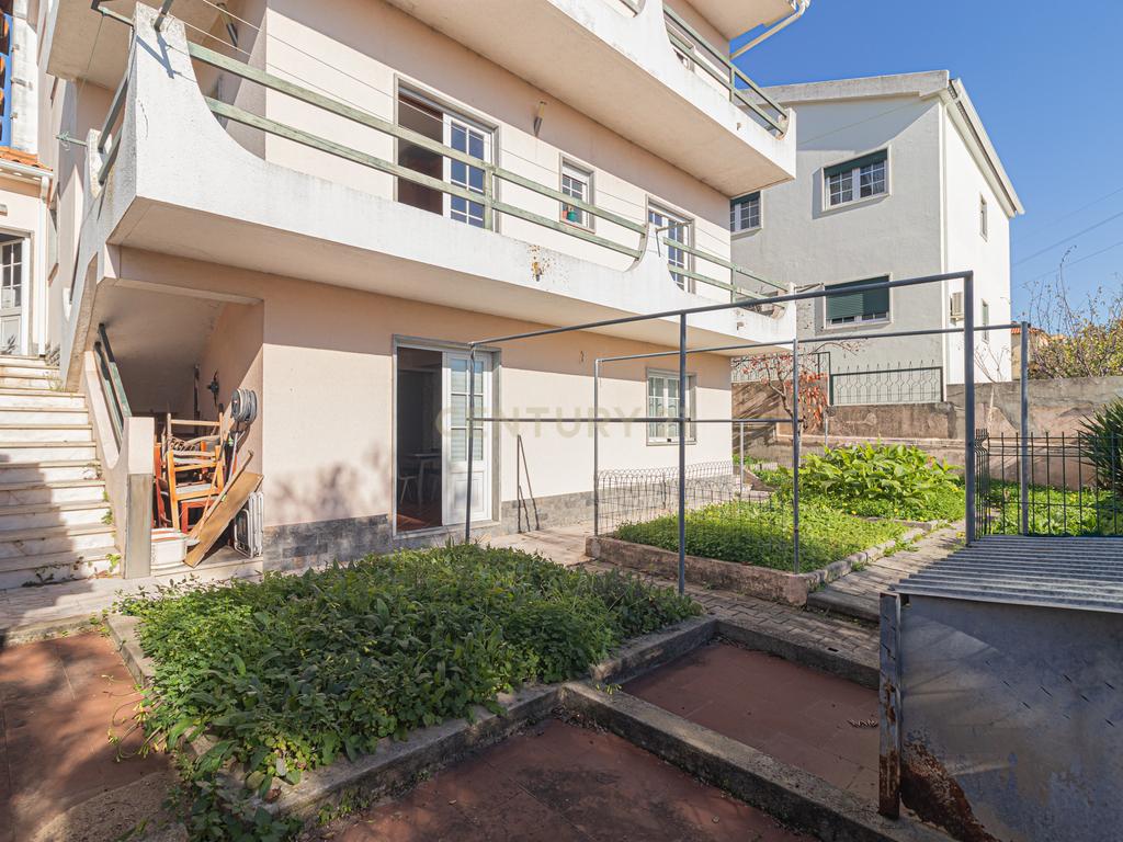 Moradia Independente T5 em Loures - Image 65