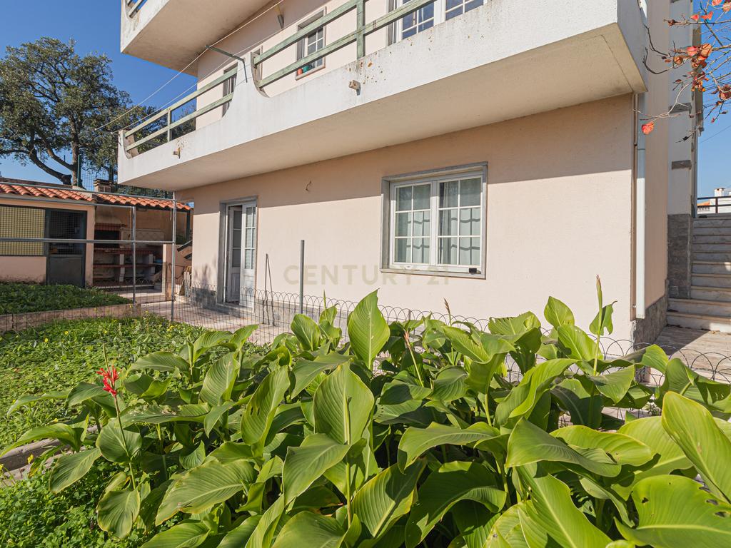 Moradia Independente T5 em Loures - Image 61