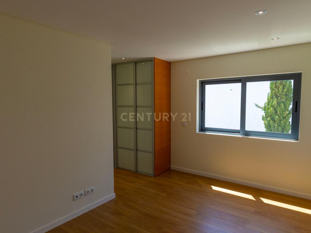 Moradia T3 Mucifal - Image 15