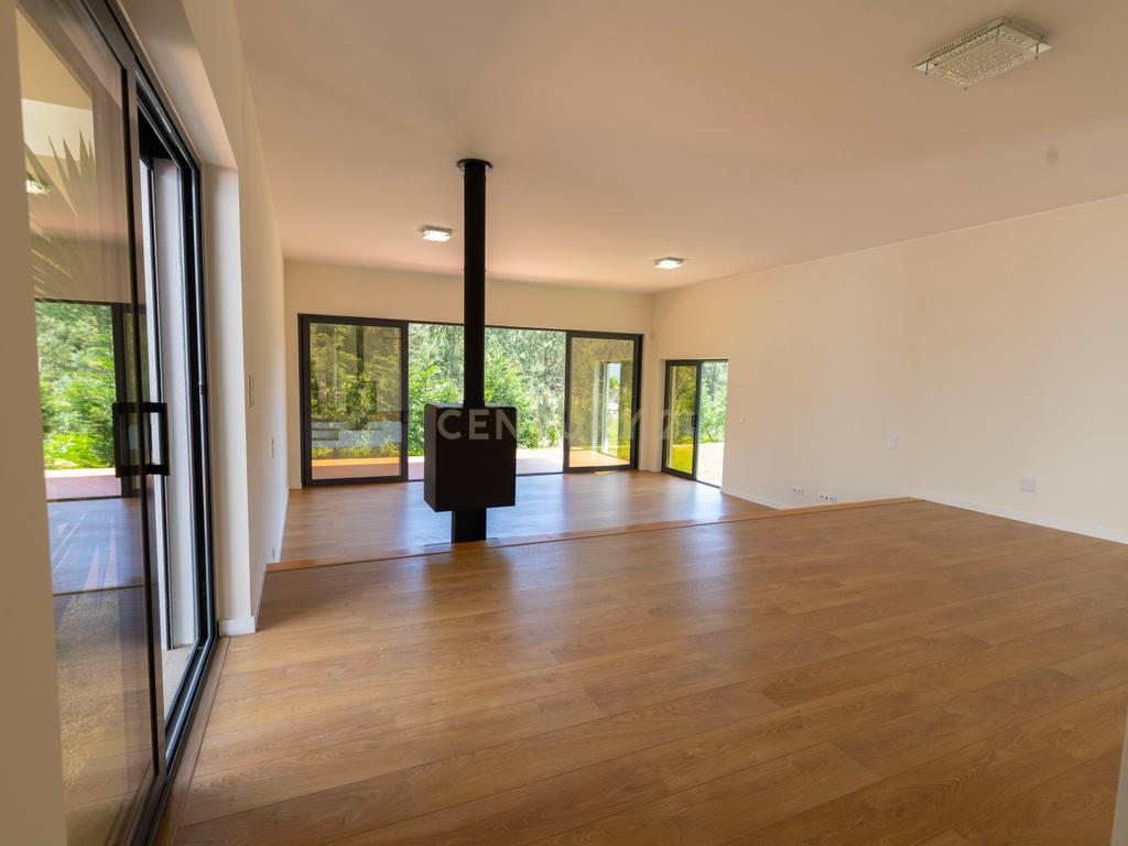 Moradia T3 Mucifal - Image 6