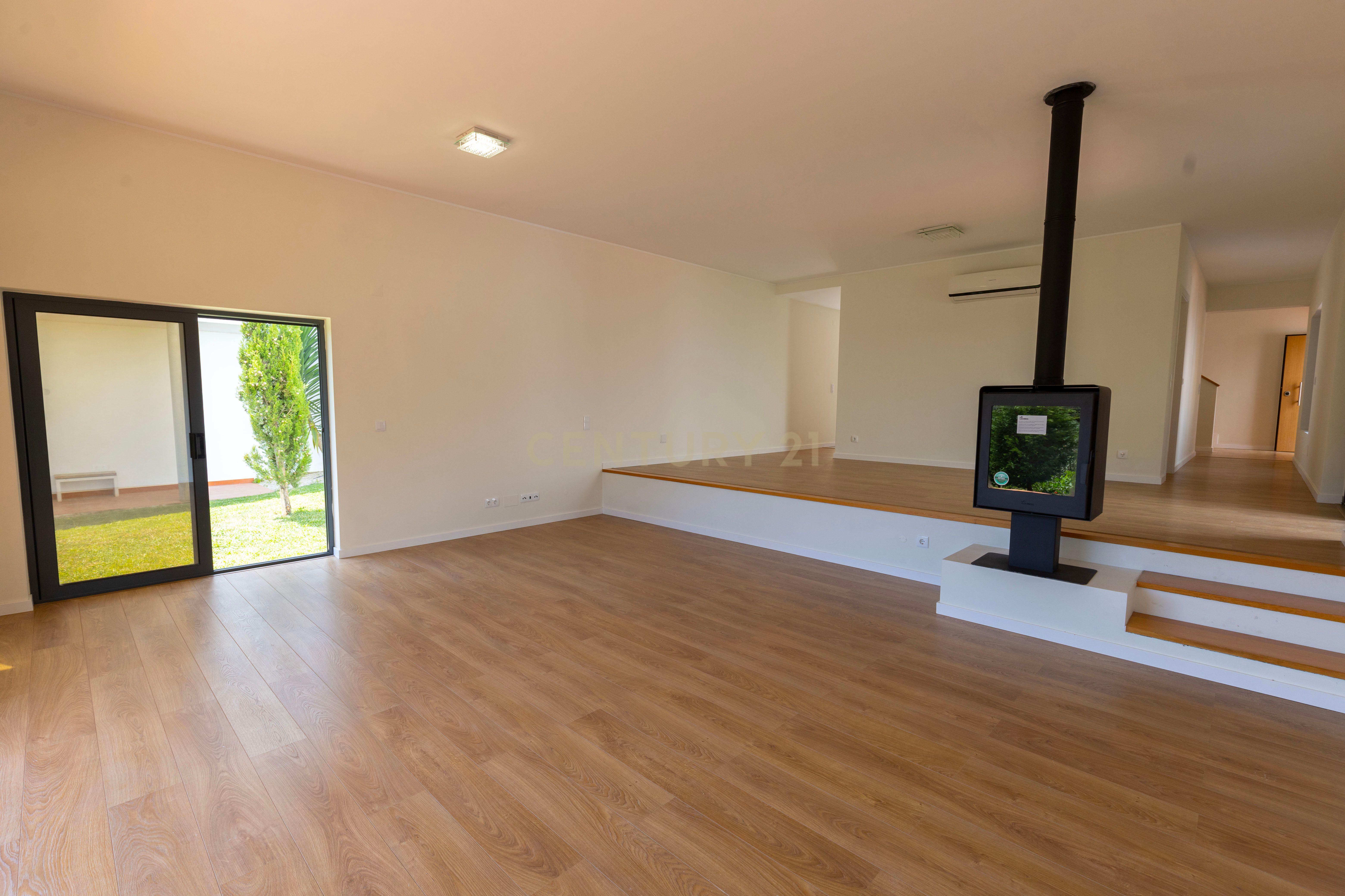 Moradia T3 Mucifal - Image 5