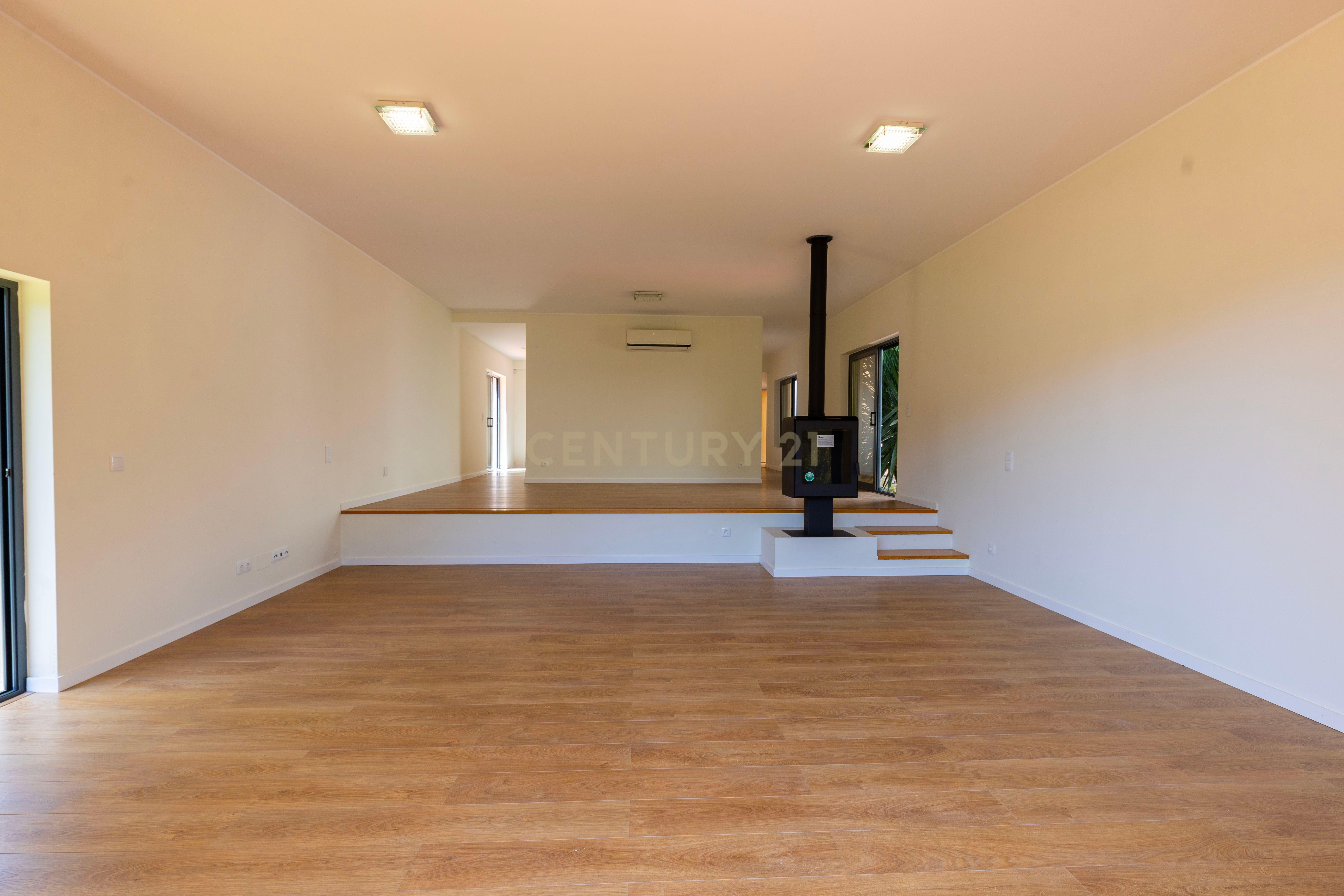 Moradia T3 Mucifal - Image 7