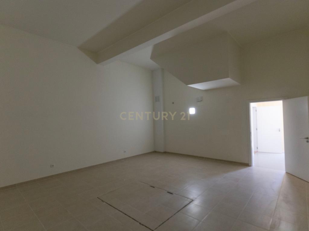 Moradia T3 Mucifal - Image 34