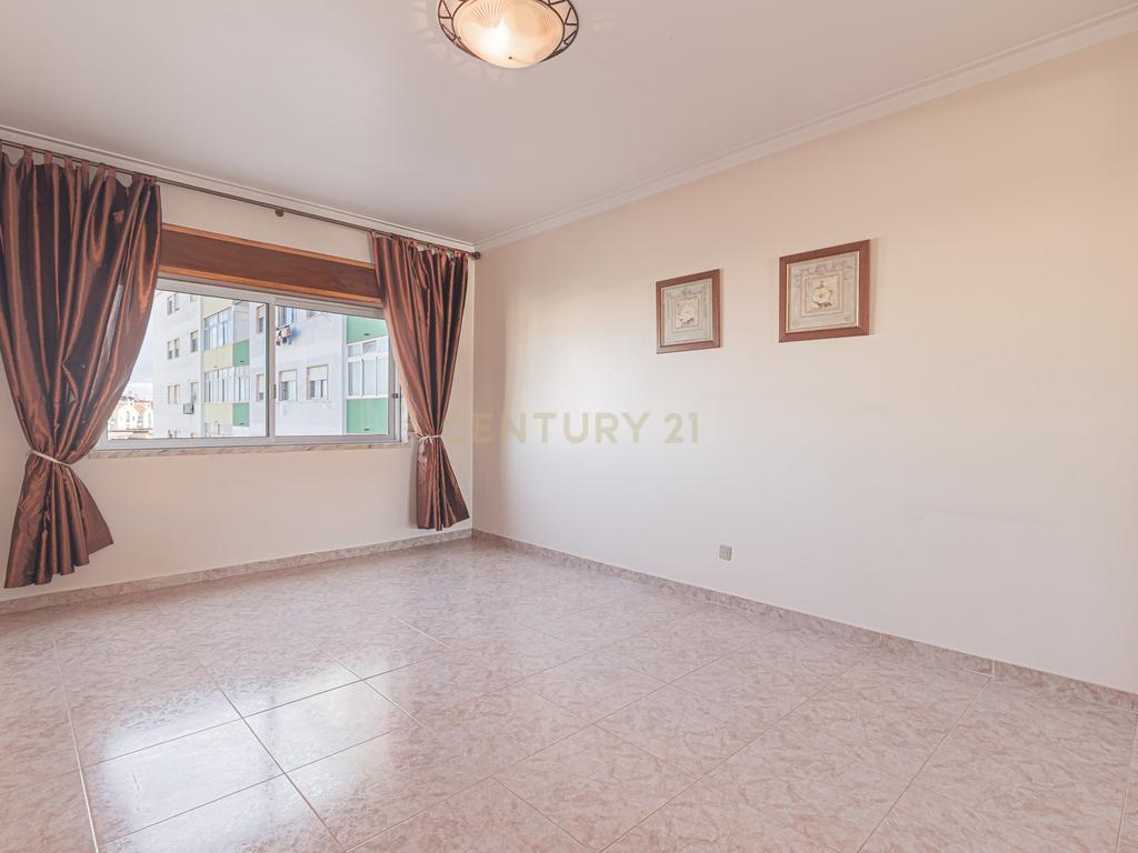 SEIXAL - AMORA – Apartamento T3 - Image 13