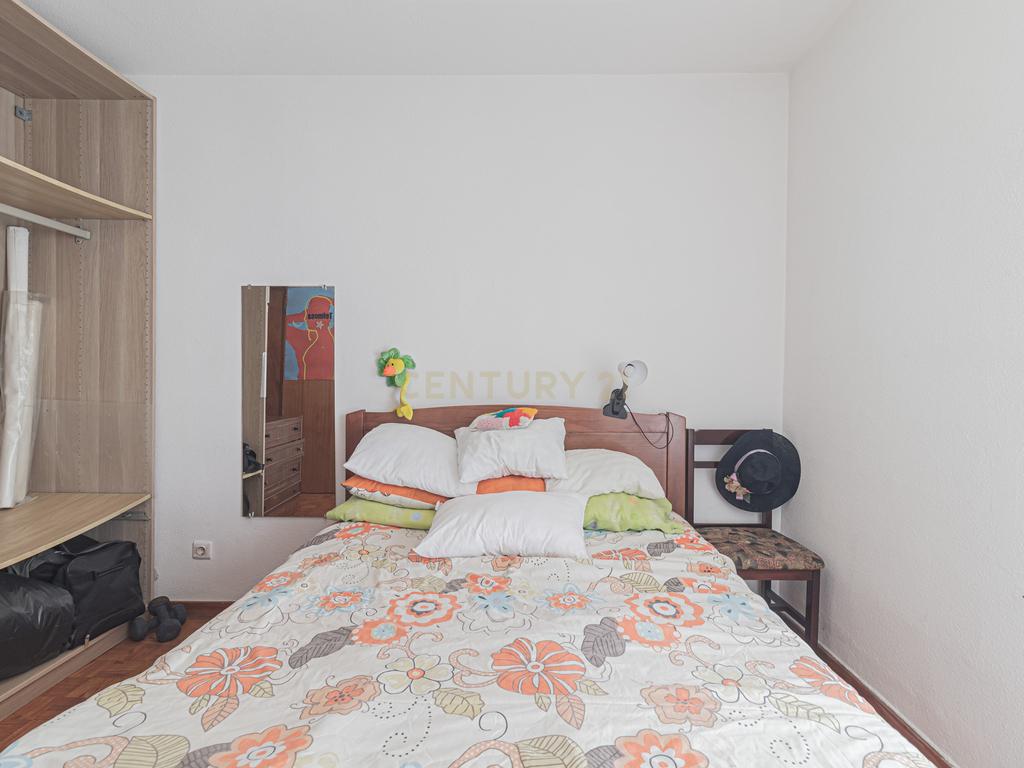 Apartamento T3 em Oeiras com Luz Natural e Armazenamento - Image 16