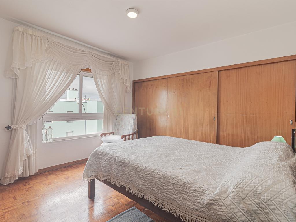 Apartamento T3 em Oeiras com Luz Natural e Armazenamento - Image 10