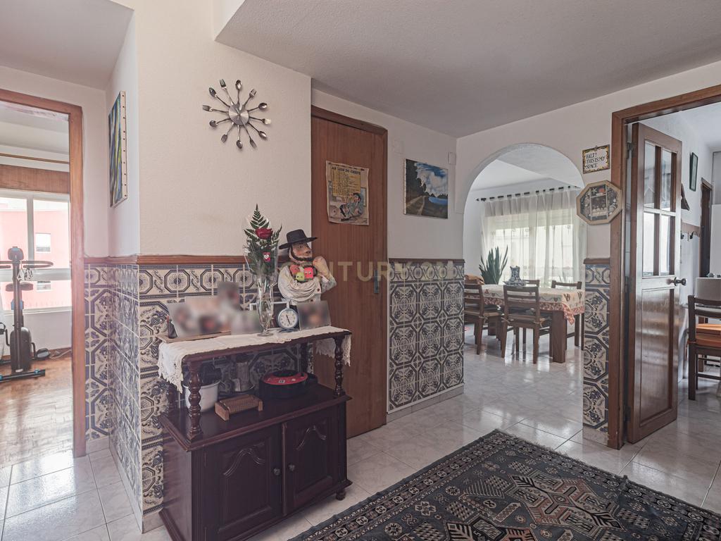 Apartamento T3 em Oeiras com Luz Natural e Armazenamento - Image 6
