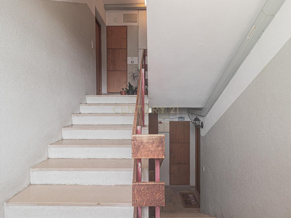 Apartamento T3 em Oeiras com Luz Natural e Armazenamento - Image 22