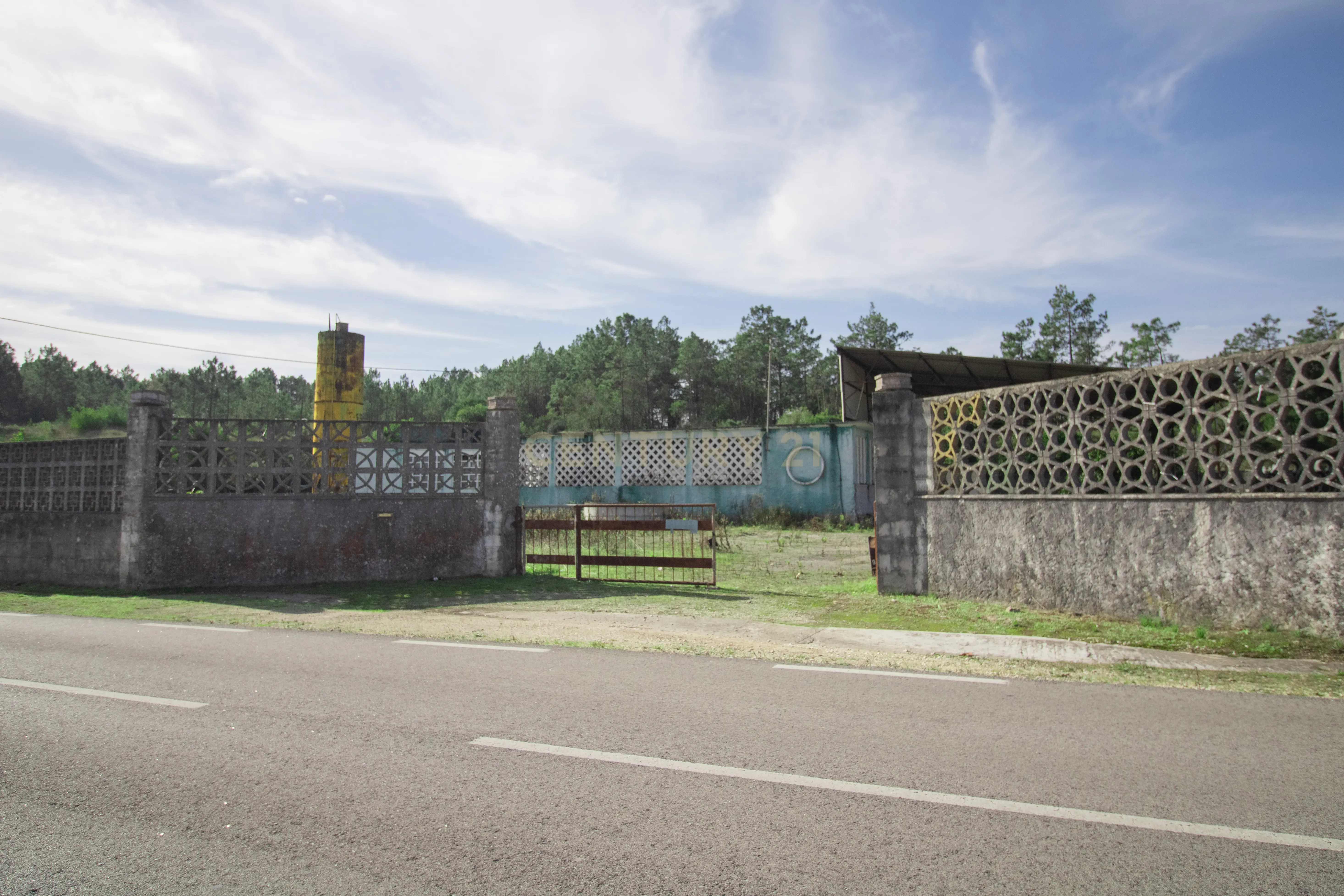 Pavilhão Industrial - Image 1